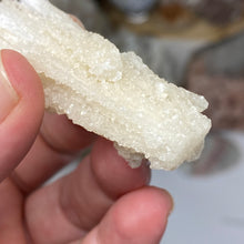 Chargez l'image dans la visionneuse de la galerie, Scolecite with Calcite Specimen #04