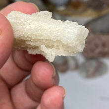 Chargez l'image dans la visionneuse de la galerie, Scolecite with Calcite Specimen #04