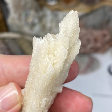 Chargez l'image dans la visionneuse de la galerie, Scolecite with Calcite Specimen #04