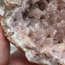 Bild in Galerie-Viewer laden, Pink Amethyst Large Geode Cluster #02
