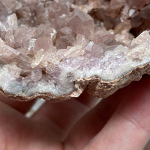 Bild in Galerie-Viewer laden, Pink Amethyst Large Geode Cluster #02