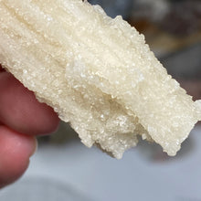 Chargez l'image dans la visionneuse de la galerie, Scolecite with Calcite Specimen #05