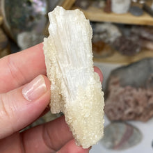 Chargez l'image dans la visionneuse de la galerie, Scolecite with Calcite Specimen #07