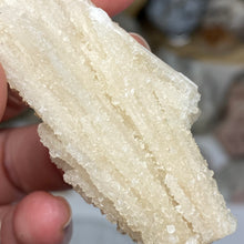 Chargez l'image dans la visionneuse de la galerie, Scolecite with Calcite Specimen #07