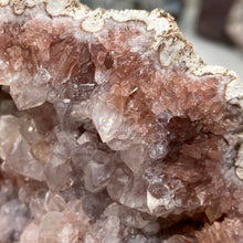 Bild in Galerie-Viewer laden, Pink Amethyst Large Geode Cluster #01