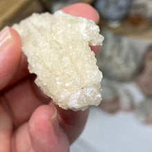 Chargez l'image dans la visionneuse de la galerie, Scolecite with Calcite Specimen #07