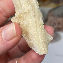 Chargez l'image dans la visionneuse de la galerie, Scolecite with Calcite Specimen #08