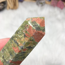 Bild in Galerie-Viewer laden, Unakite Tower #03