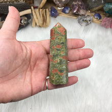 Bild in Galerie-Viewer laden, Unakite Tower #03