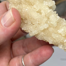 Bild in Galerie-Viewer laden, Scolecite with Calcite Specimen #11