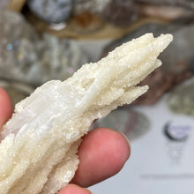 Bild in Galerie-Viewer laden, Scolecite with Calcite Specimen #12