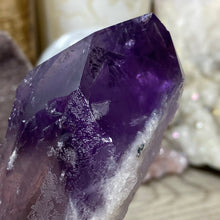 将图像加载到图库查看器中,Royal Amethyst Extra Quality X-Large Point from Bahia, Brazil #01