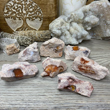 Bild in Galerie-Viewer laden, Rough Mexican Fire Opal in Matrix - Under 70g