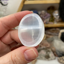 Load image into Gallery viewer, Selenite 1.5" Worry Stones
