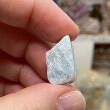 Load image into Gallery viewer, Aquamarine Drilled Rough Bead Pieces