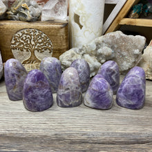Bild in Galerie-Viewer laden, <transcy>Chevron Amethyst Laced Achat / Dog Tooth Rough Boulder</transcy>
