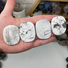 Load image into Gallery viewer, Howlite Smooth Palm Stones