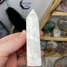 将图像加载到图库查看器中,Howlite Tower #25