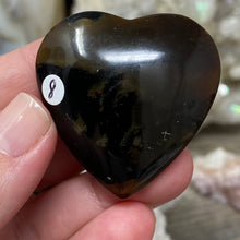 Bild in Galerie-Viewer laden, Amber Puffy Heart Palm Stone #08