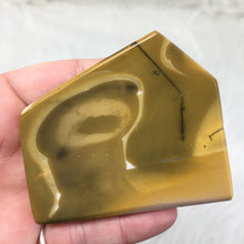 Carica l'immagine nel visualizzatore di Gallery, Mookaite Polished Slab #09