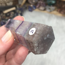 将图像加载到图库查看器中,<transcy>萤石塔#21</transcy>