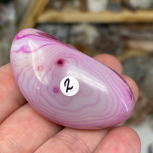 Chargez l'image dans la visionneuse de la galerie, Pink Banded Agate Palm Stone #02