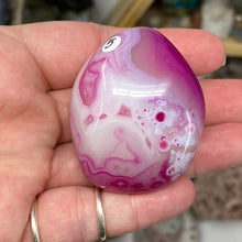 Chargez l'image dans la visionneuse de la galerie, Pink Banded Agate Palm Stone #05
