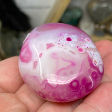 Chargez l'image dans la visionneuse de la galerie, Pink Banded Agate Palm Stone #05