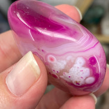Chargez l'image dans la visionneuse de la galerie, Pink Banded Agate Palm Stone #05