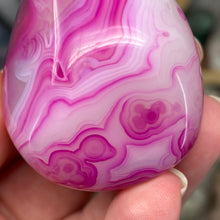 Chargez l'image dans la visionneuse de la galerie, Pink Banded Agate Palm Stone #05