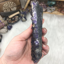 Chargez l'image dans la visionneuse de la galerie, Fluorite Cube Specimen #8