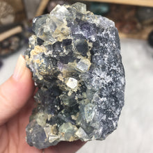 Chargez l'image dans la visionneuse de la galerie, Fluorite Cube Specimen #3