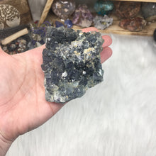 Chargez l'image dans la visionneuse de la galerie, Fluorite Cube Specimen #3