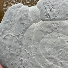 Bild in Galerie-Viewer laden, Calcite Concretion X-Large Fairy Stone