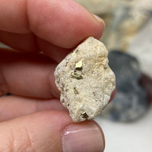 Load image into Gallery viewer, Pyrite 21X16mm Rough Beads