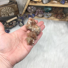 将图像加载到图库查看器中,<transcy>文石星团#04</transcy>