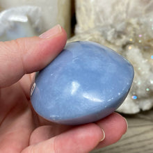 将图像加载到图库查看器中,Angelite Palm Stone #15