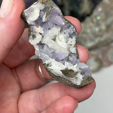 Chargez l'image dans la visionneuse de la galerie, Amethyst Crystals and Chabazite on Sparkling Quartz Chalcedony in Basalt - India Specimen #16