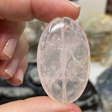Load image into Gallery viewer, Rose Quartz Large Oval 40x24mm AAA Grade Beads