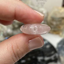 Load image into Gallery viewer, Rose Quartz Large Oval 40x24mm AAA Grade Beads
