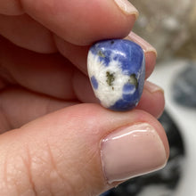 Load image into Gallery viewer, Sodalite 13x10mm Nugget Beads
