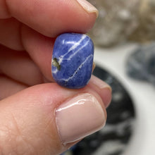 Load image into Gallery viewer, Sodalite 13x10mm Nugget Beads