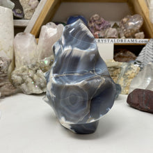 Bild in Galerie-Viewer laden, Orca Agate Stone Flame ~ 5.77" x 4.40" x 3.55"