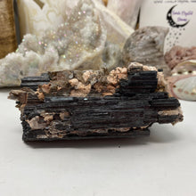 Bild in Galerie-Viewer laden, Black Tourmaline with Muscovite Rough #07