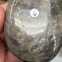 Cargar imagen en el visor de la galería, Black Moonstone Palm Stone #06
