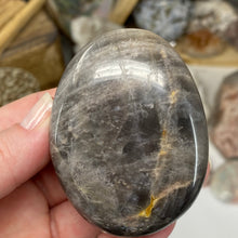 Cargar imagen en el visor de la galería, Black Moonstone Palm Stone #06