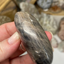 Cargar imagen en el visor de la galería, Black Moonstone Palm Stone #06