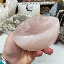 Load image into Gallery viewer, Rose Quartz Heart Bowl #01
