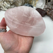 将图像加载到图库查看器中,Rose Quartz Heart Bowl #03