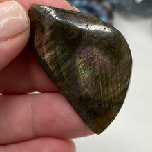 Load image into Gallery viewer, Labradorite Cabochon #15
